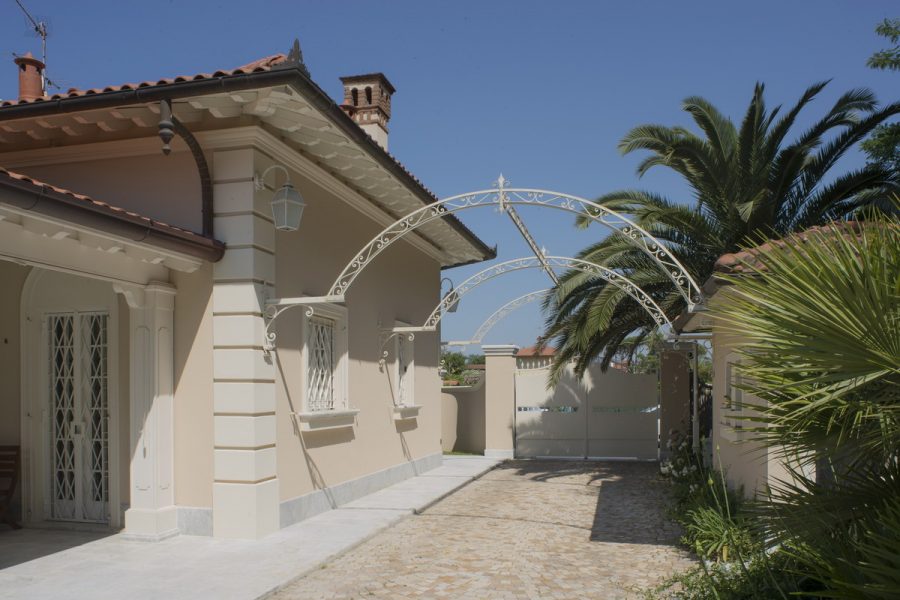 VILLA A FORTE DEI MARMI