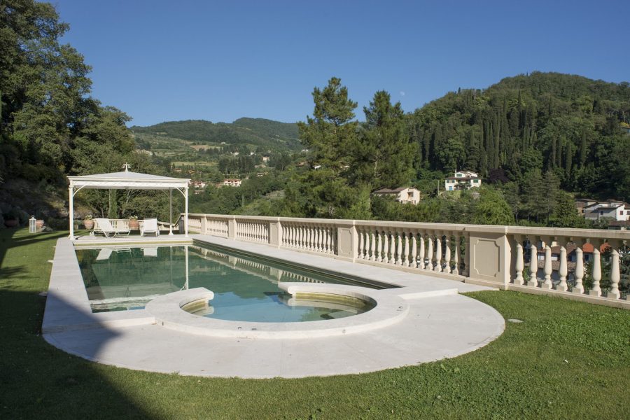 VILLA IN TOSCANA