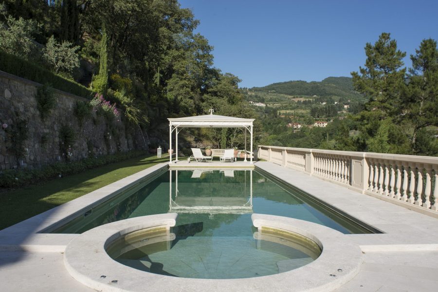 VILLA IN TOSCANA